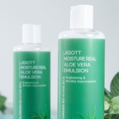 JIGOTT Aloe Vera Emulsion — Moisturizing + Calming + Aloe Leaf Extract