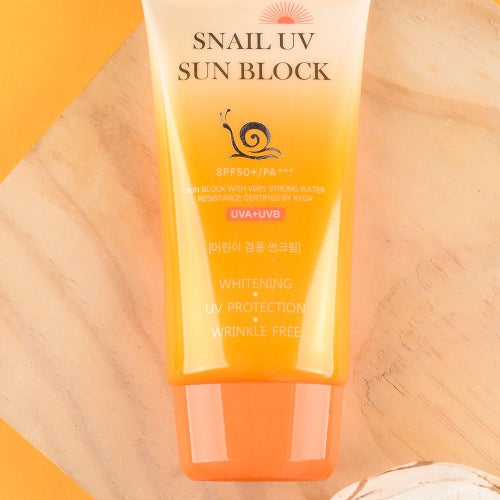 Jigott Snail UV Sunscreen – SPF50+ PA+++ Daily Sunscreen with Snail Mucin